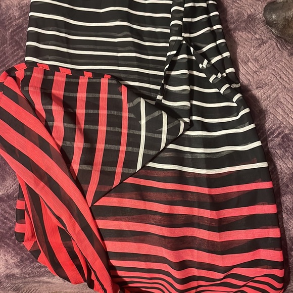 Women’s. Skirt. Long. Small. Maurices. - Picture 2 of 3